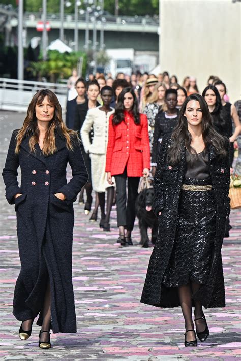 defile chanel hiver 2023|CHANEL Fall.